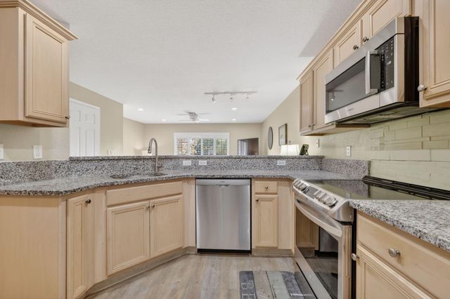 2993 SE Lexington Lakes Drive, Stuart, FL 34994