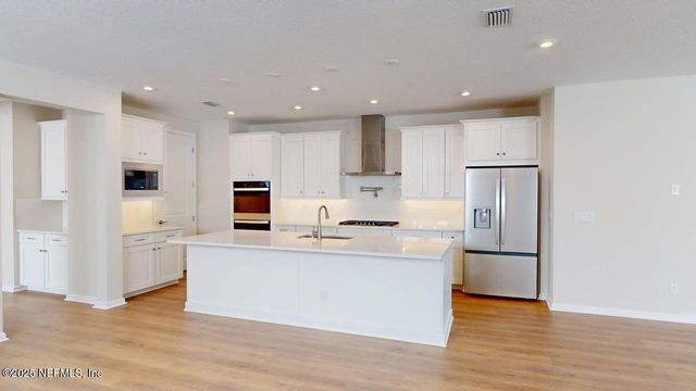 175 CRAFTON Circle, St. Johns, FL 32259