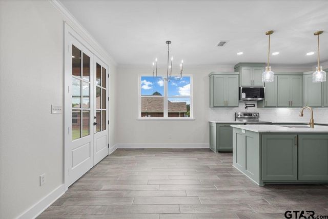 105 Brandon Street, Troup, TX 75789