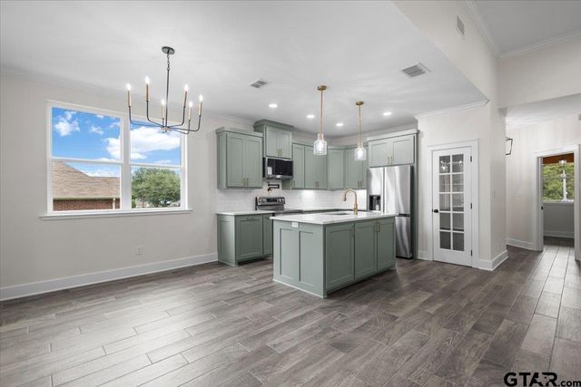105 Brandon Street, Troup, TX 75789