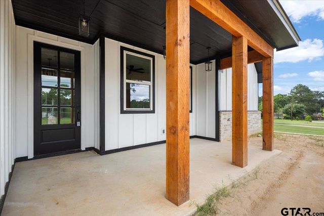 105 Brandon Street, Troup, TX 75789