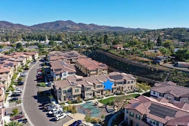 1089 Delpy View Point, Vista, CA 92084