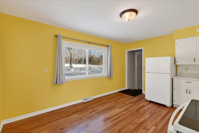 8949 Stadium Drive, Kalamazoo, MI 49009