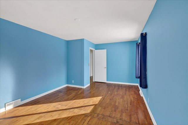 8949 Stadium Drive, Kalamazoo, MI 49009