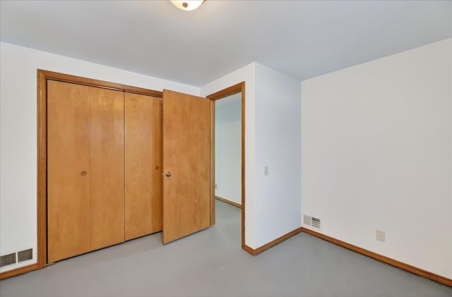 8949 Stadium Drive, Kalamazoo, MI 49009