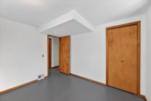 8949 Stadium Drive, Kalamazoo, MI 49009