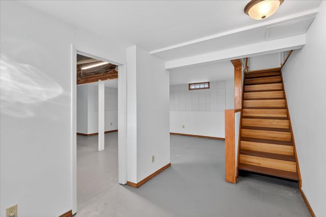 8949 Stadium Drive, Kalamazoo, MI 49009