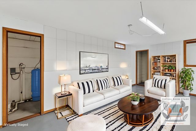 8949 Stadium Drive, Kalamazoo, MI 49009