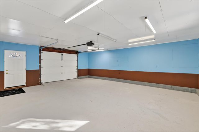 8949 Stadium Drive, Kalamazoo, MI 49009