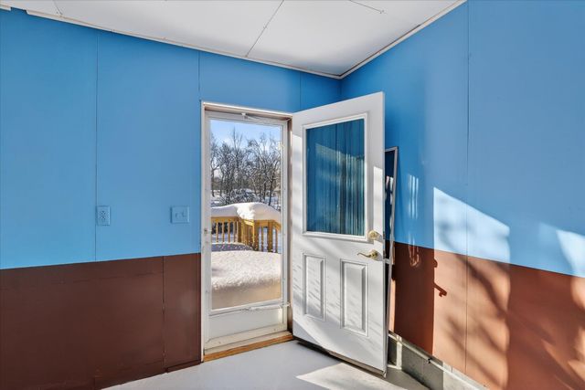 8949 Stadium Drive, Kalamazoo, MI 49009