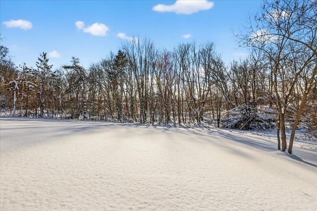 8949 Stadium Drive, Kalamazoo, MI 49009