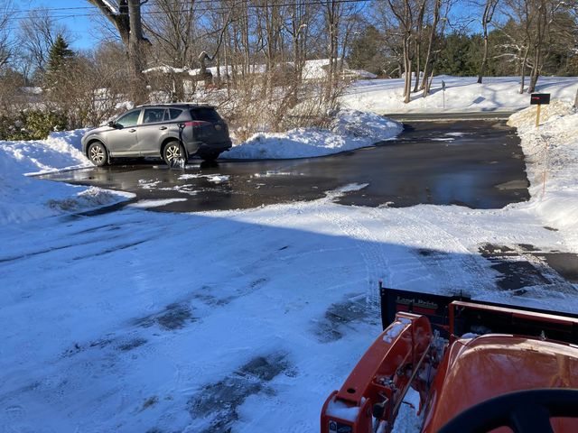 8949 Stadium Drive, Kalamazoo, MI 49009