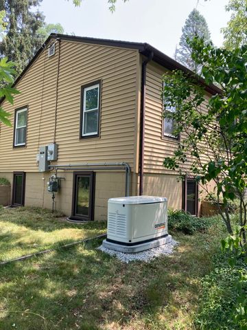 8949 Stadium Drive, Kalamazoo, MI 49009