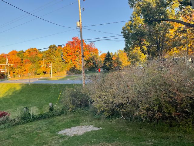 8949 Stadium Drive, Kalamazoo, MI 49009