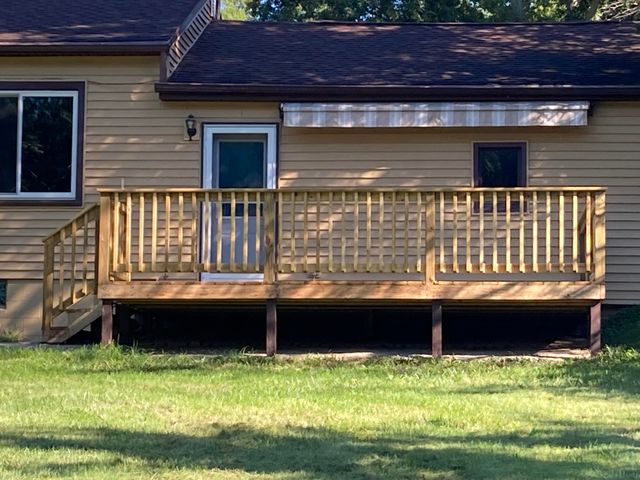 8949 Stadium Drive, Kalamazoo, MI 49009