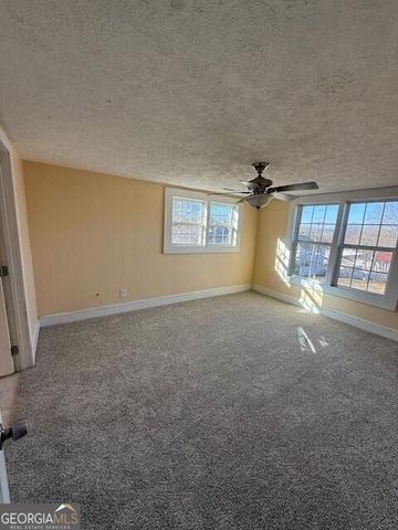 709 College Street, Calhoun, GA 30701
