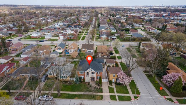 8105 N Oconto Avenue, Niles, IL 60714