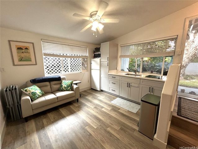 621 Auwai Street A, Kailua, HI 96734
