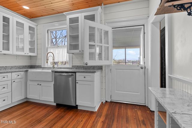 237 Solar Street, Bristol, VA 24201