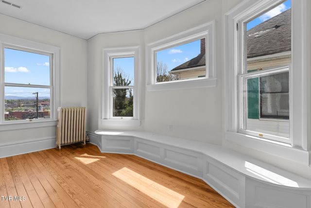 237 Solar Street, Bristol, VA 24201