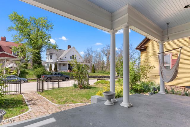 237 Solar Street, Bristol, VA 24201