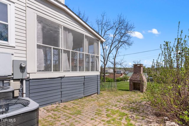 237 Solar Street, Bristol, VA 24201