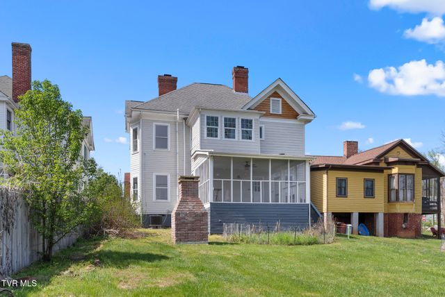 237 Solar Street, Bristol, VA 24201