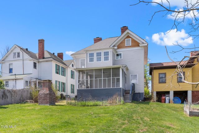 237 Solar Street, Bristol, VA 24201