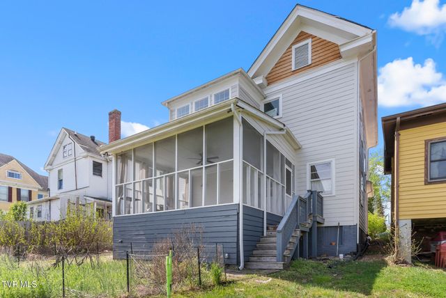 237 Solar Street, Bristol, VA 24201