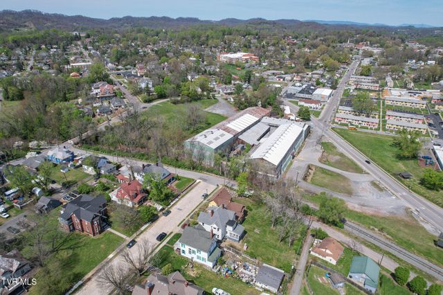 237 Solar Street, Bristol, VA 24201