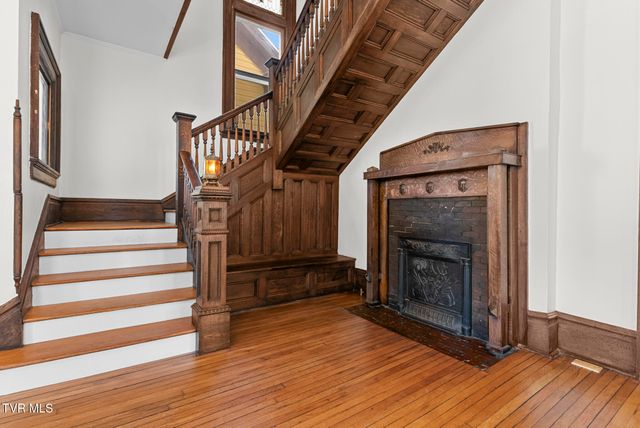 237 Solar Street, Bristol, VA 24201
