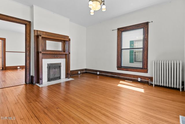 237 Solar Street, Bristol, VA 24201