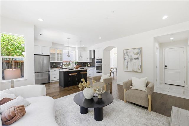 565 Cherrywood Drive, Sunnyvale, CA 94087