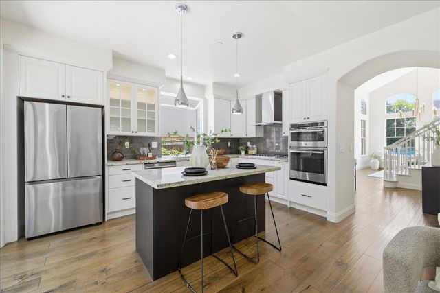 565 Cherrywood Drive, Sunnyvale, CA 94087