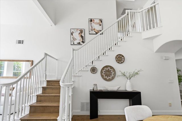 565 Cherrywood Drive, Sunnyvale, CA 94087