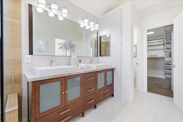 565 Cherrywood Drive, Sunnyvale, CA 94087