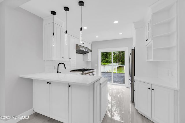 201 Knox Avenue, Eatontown, NJ 07724