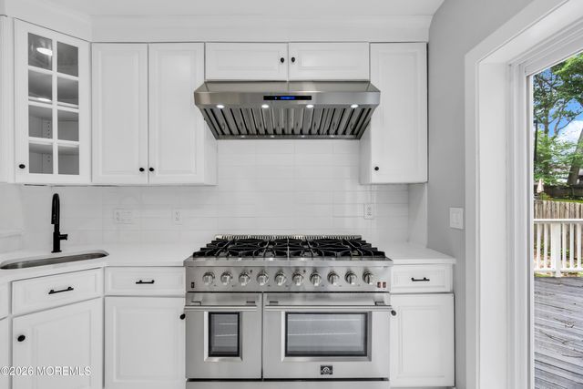 201 Knox Avenue, Eatontown, NJ 07724