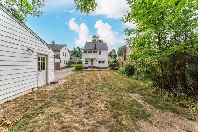 1632 Oakmount Road, South Euclid, OH 44121