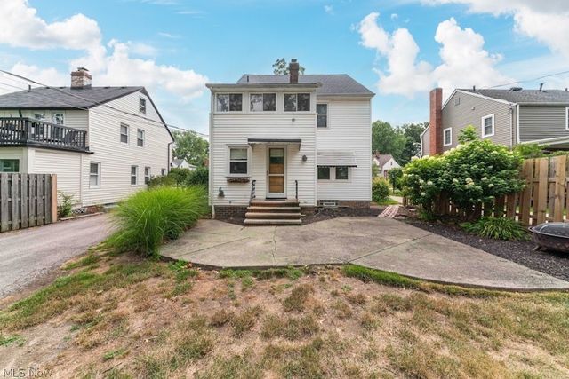 1632 Oakmount Road, South Euclid, OH 44121
