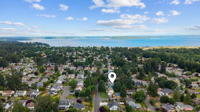 9125 Zircon Drive SW, Lakewood, WA 98498