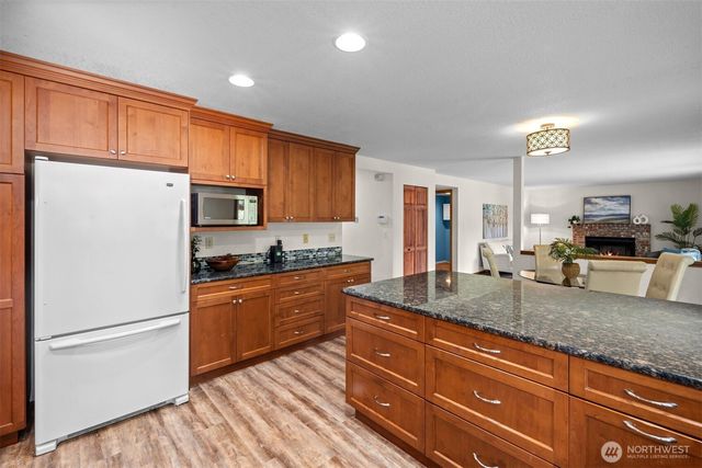 9125 Zircon Drive SW, Lakewood, WA 98498