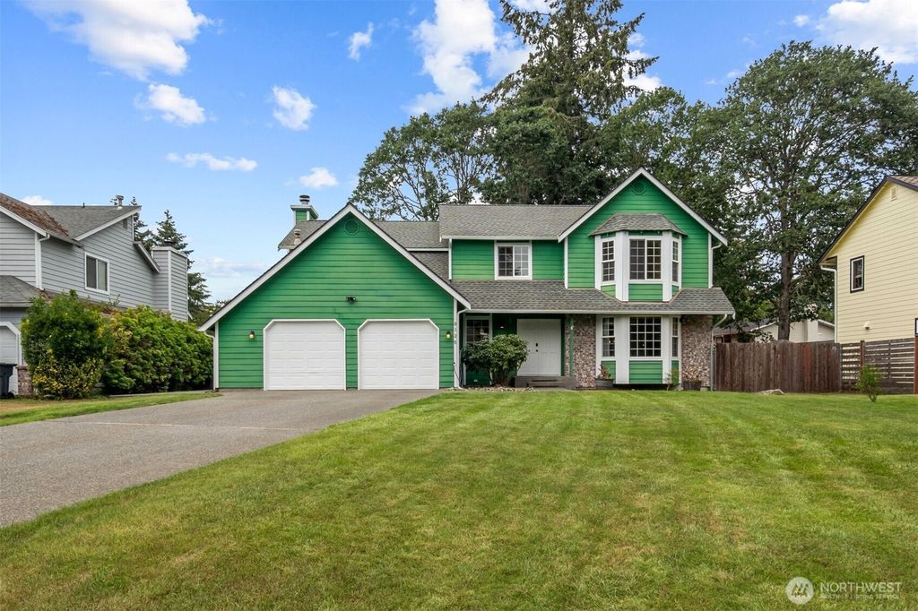 9125 Zircon Drive SW, Lakewood, WA 98498