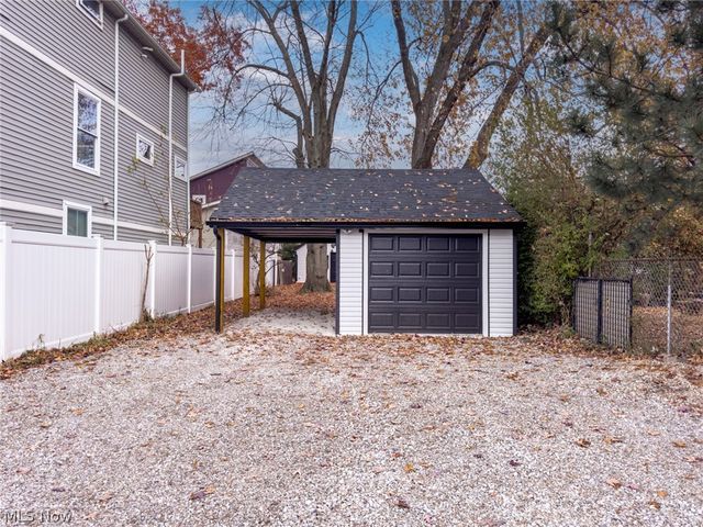 2276 W 41st Street, Cleveland, OH 44113