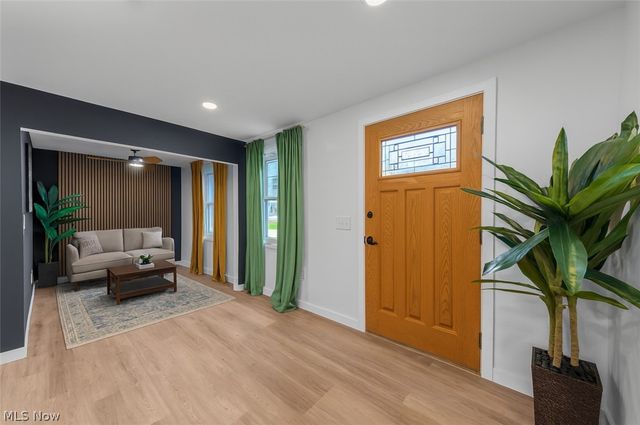 2276 W 41st Street, Cleveland, OH 44113