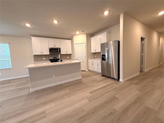 609 Tidal Drive, Princeton, TX 75071