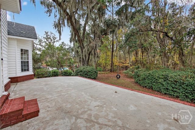 273 Shadow Moss Circle, Richmond Hill, GA 31324