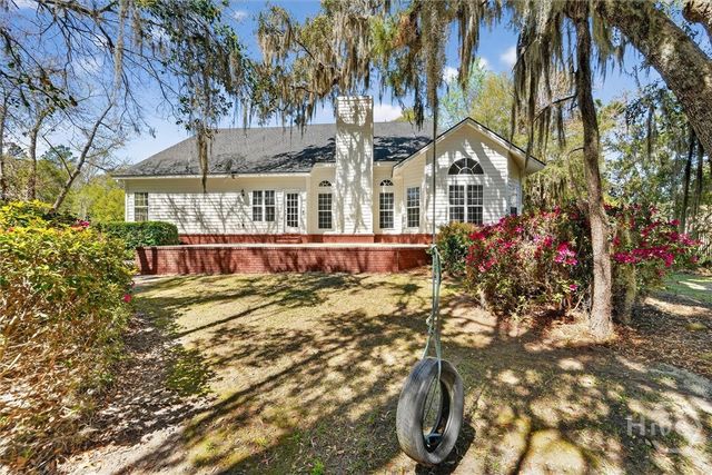 273 Shadow Moss Circle, Richmond Hill, GA 31324