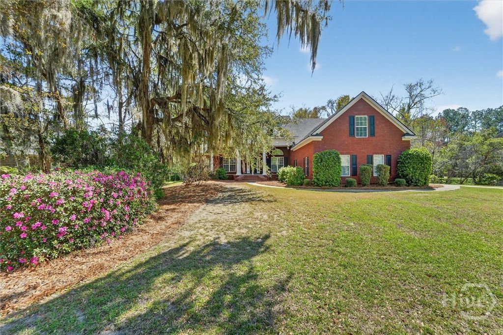 273 Shadow Moss Circle, Richmond Hill, GA 31324