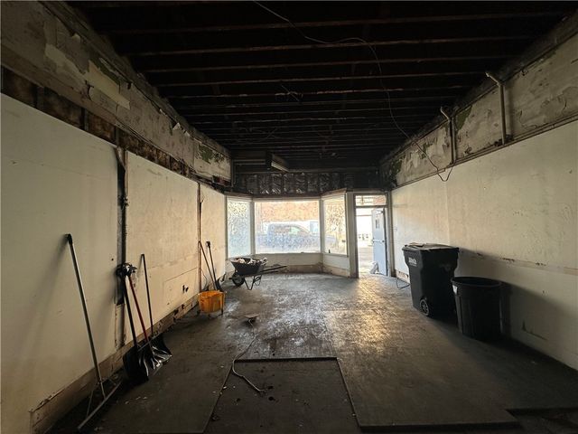 623 Fallowfield Avenue, Charleroi Boro, PA 15022